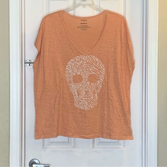 Torrid Relaxed Fit Cotton Modal Slub Dolman Tee Skull Floral Design Size 1X - Picture 8 of 9